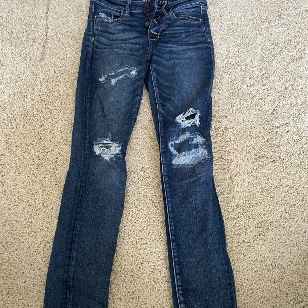 AE womens ripped jeans